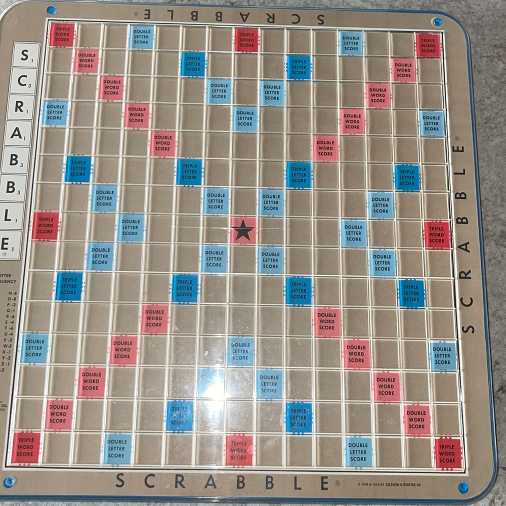 1977 Scrabble Game Deluxe Turntable Edition Great Addition to X-mas gathering